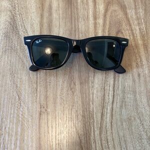 Ray-Ban RB2140 Wayfarer Sunglasses